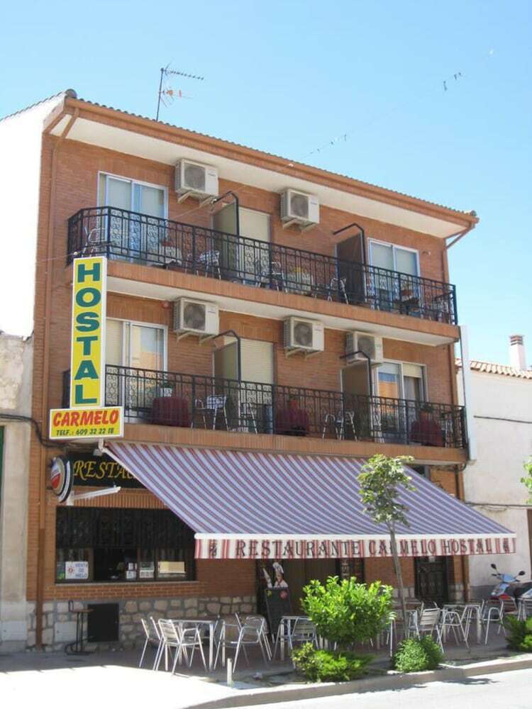Hostal Gastrobar Carmelo