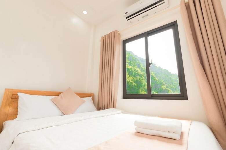 Hotel Golden Land