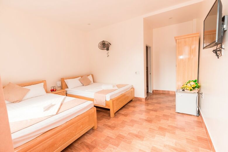 Hotel Golden Land
