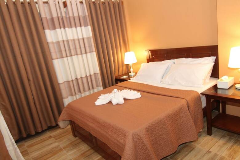 Hotel Charo's Dormitel