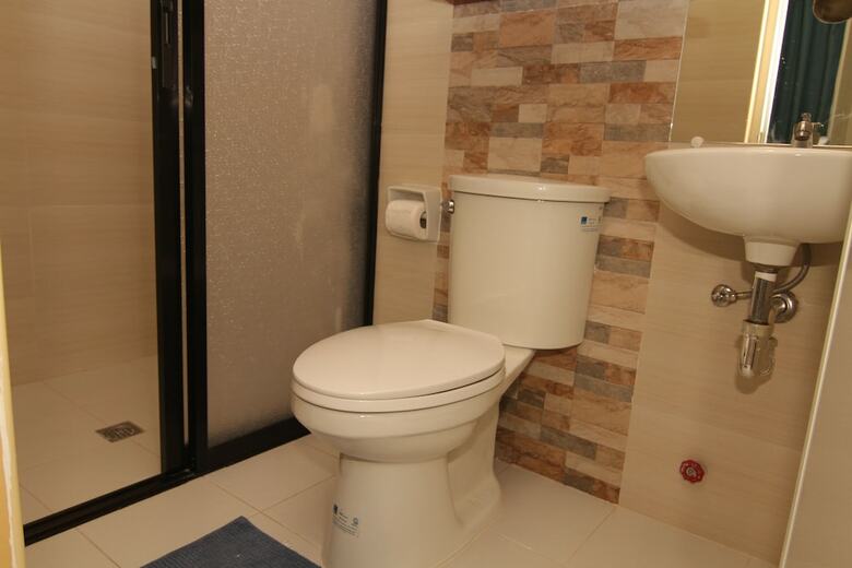 Hotel Charo's Dormitel