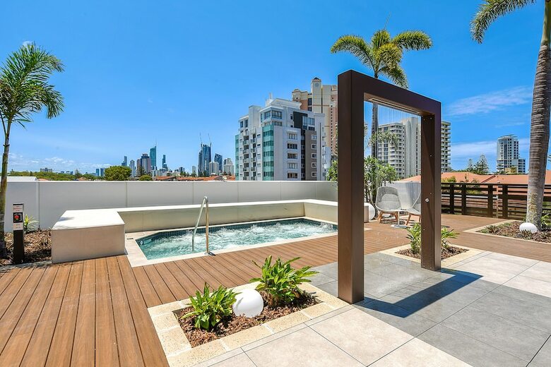 Apartamentos Qube Broadbeach
