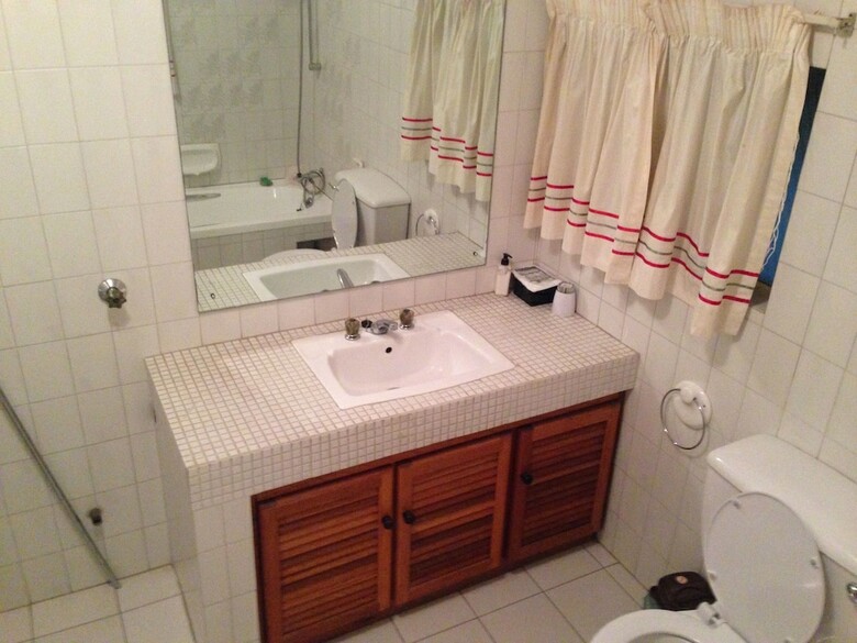 Hotel Noraclox Riverclub