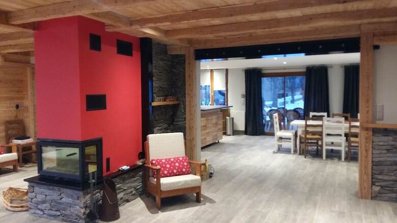 Chalet L'aigli�re - In The Mountains