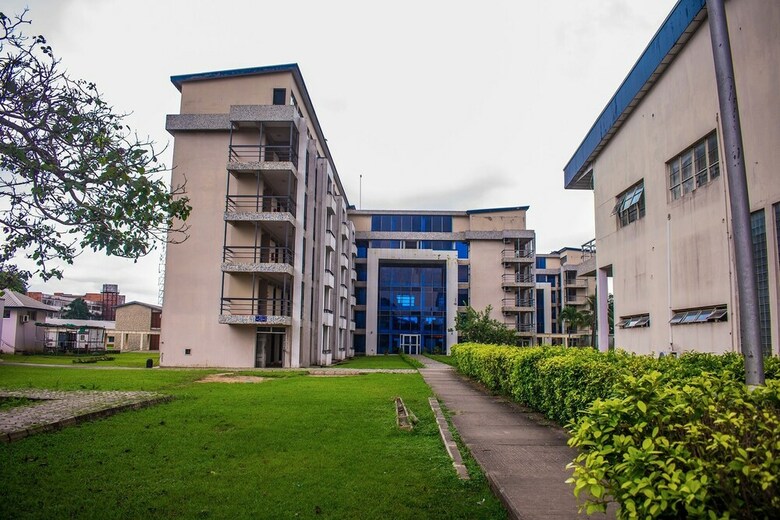 Dbi Guest House