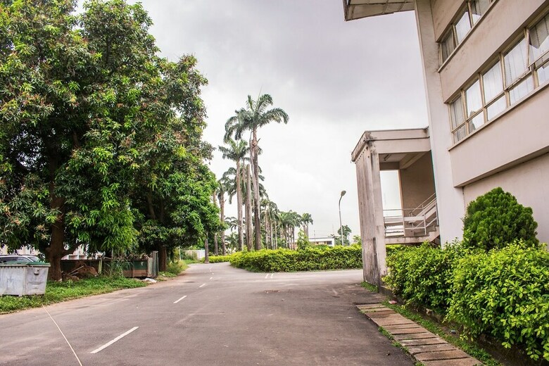 Dbi Guest House