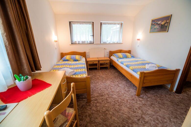 Hotel Guesthouse Resje