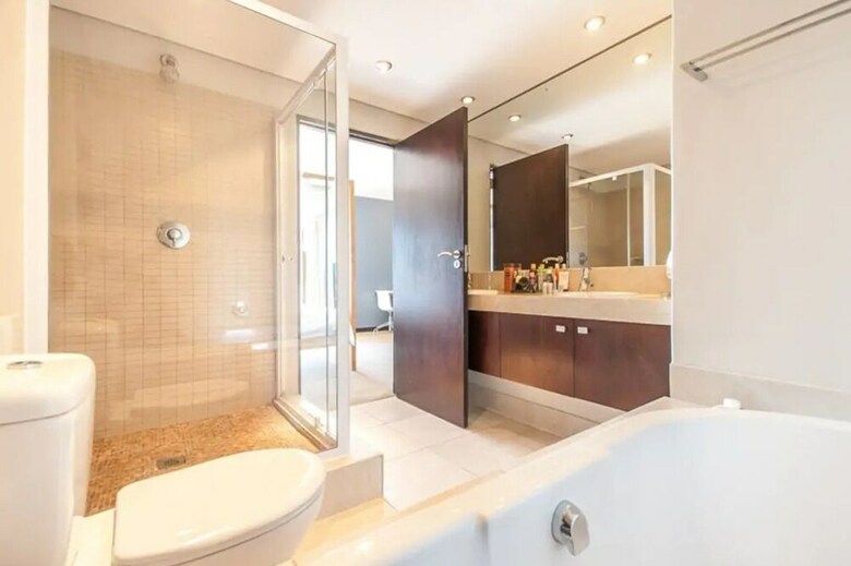 Apartamentos Icon 1710