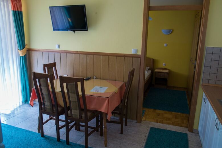 Hotel Guesthouse Ulipi