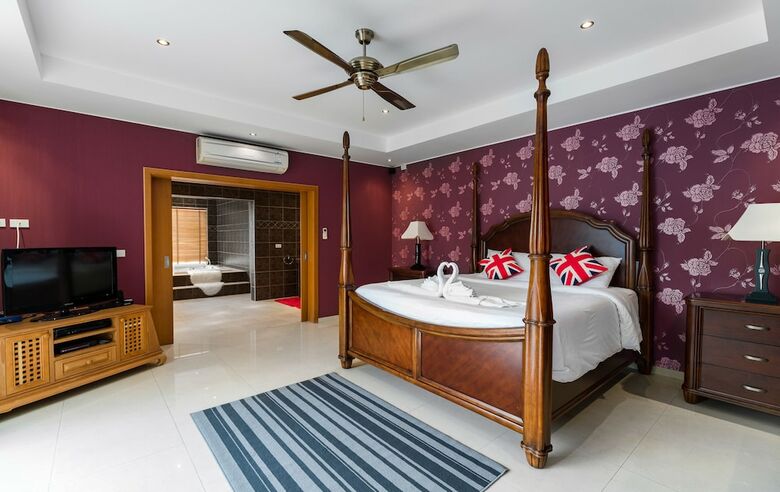 Stunning Luxury Golf And Pool Villas