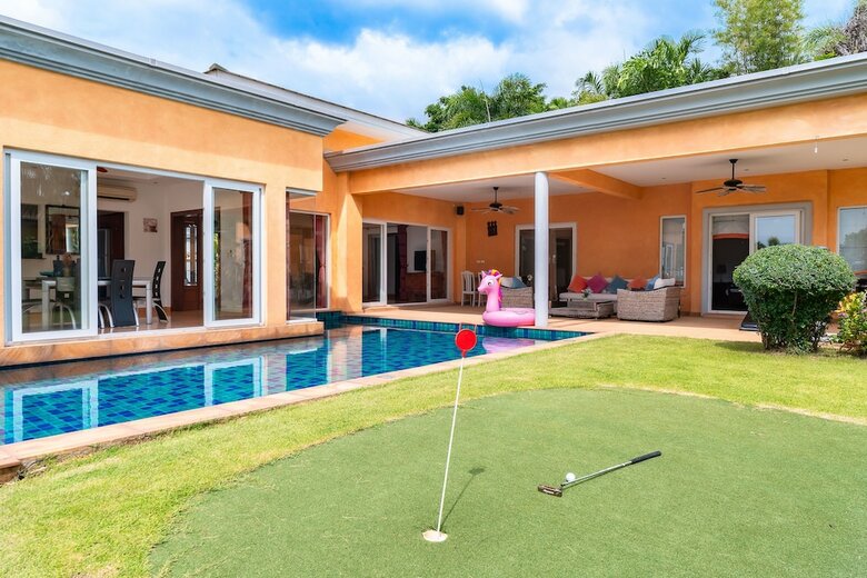 Stunning Luxury Golf And Pool Villas