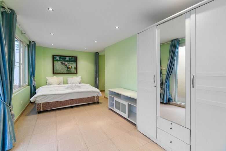 Stunning Luxury Golf And Pool Villas