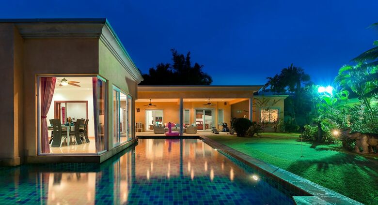 Stunning Luxury Golf And Pool Villas