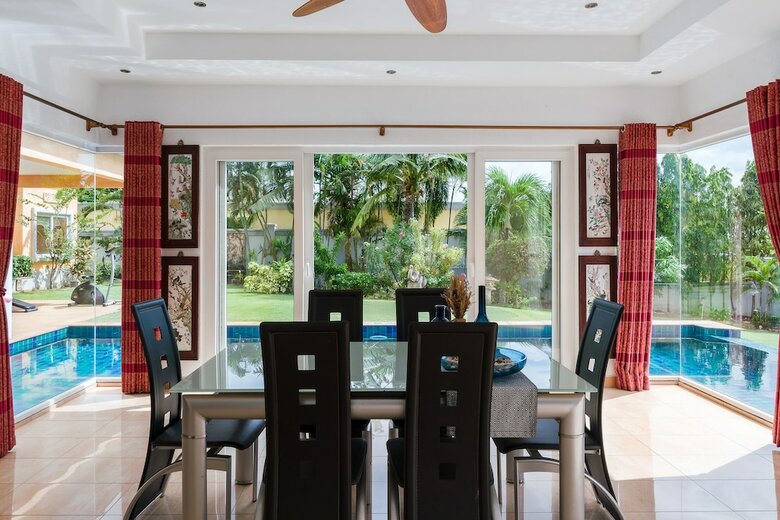 Stunning Luxury Golf And Pool Villas