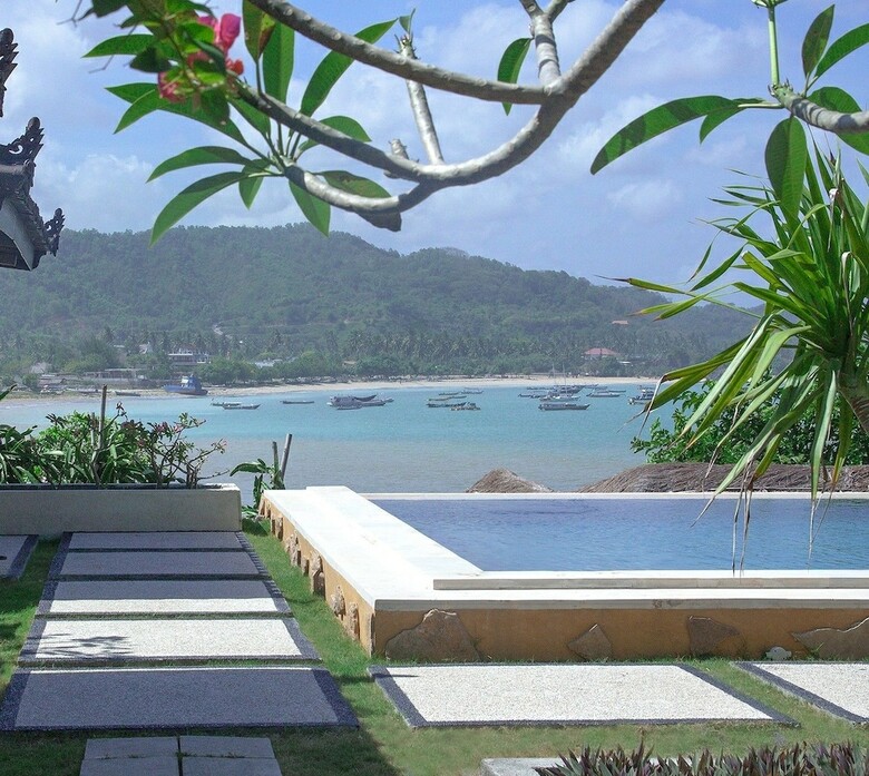 Bed & Breakfast Beach Balcony Ocean View Villa