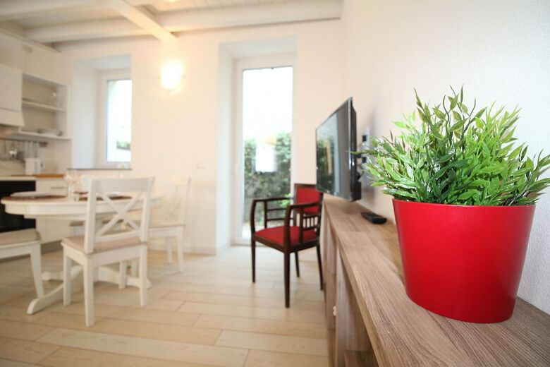 Lakefront Cadorna Apartment