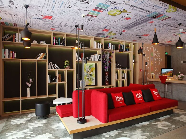 Ibis Haikou Injoy Plaza Hotel