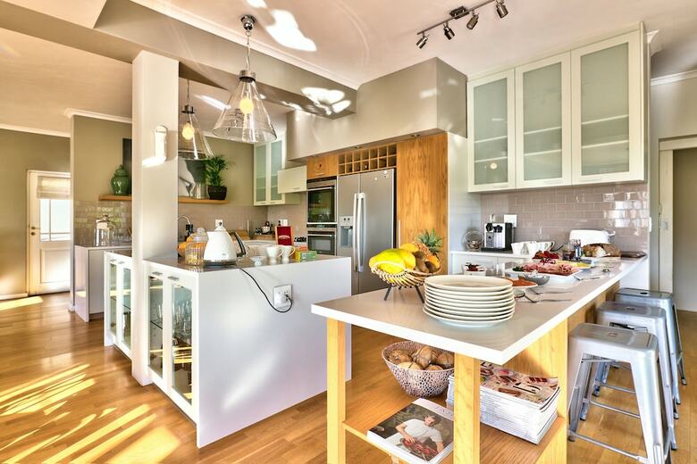 Bed & Breakfast Devonport House