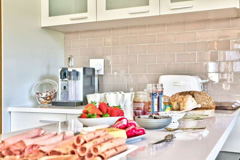 Bed & Breakfast Devonport House