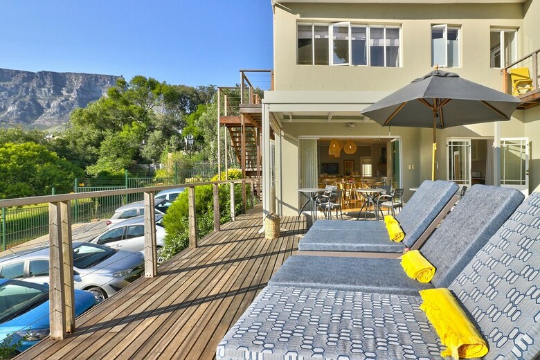 Bed & Breakfast Devonport House