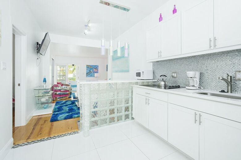 Oceanic Estate #2 - Two Bedroom Apartment