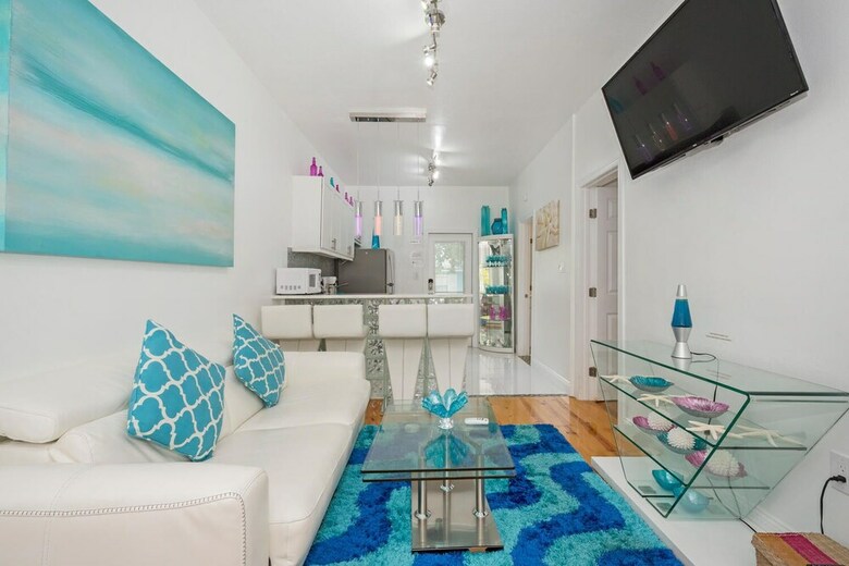 Oceanic Estate #2 - Two Bedroom Apartment
