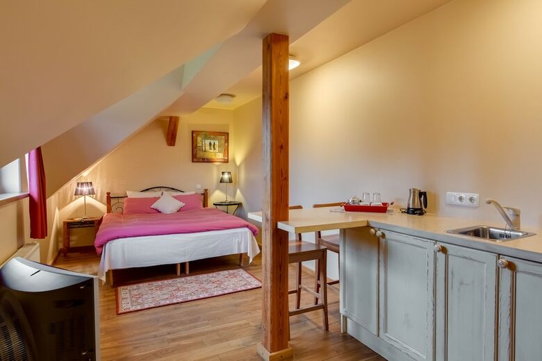 Karlamuiza Country Hotel