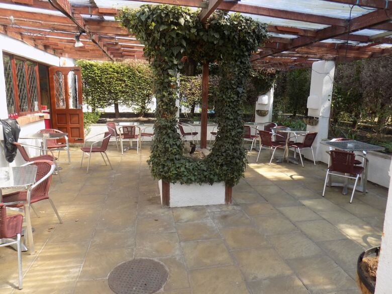 Posada The Cottage Inn Hotel