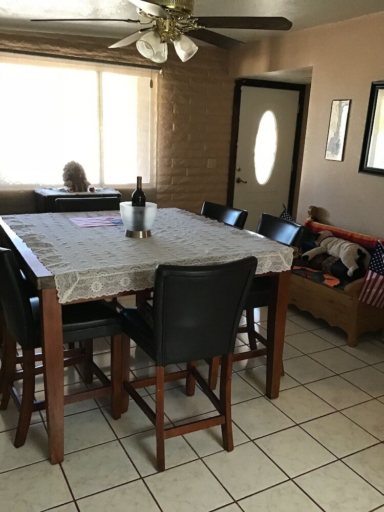 Family Friendly (Pets Welcome)