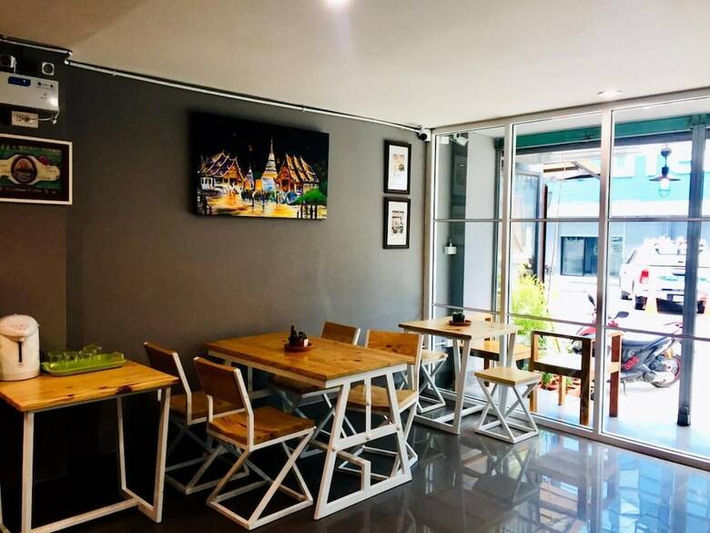 Hostal Checkin68 Chiangmai Hostel & Rooms
