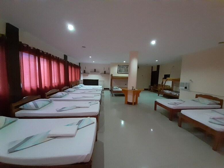 Hostal Diakopes Inn - Hostel
