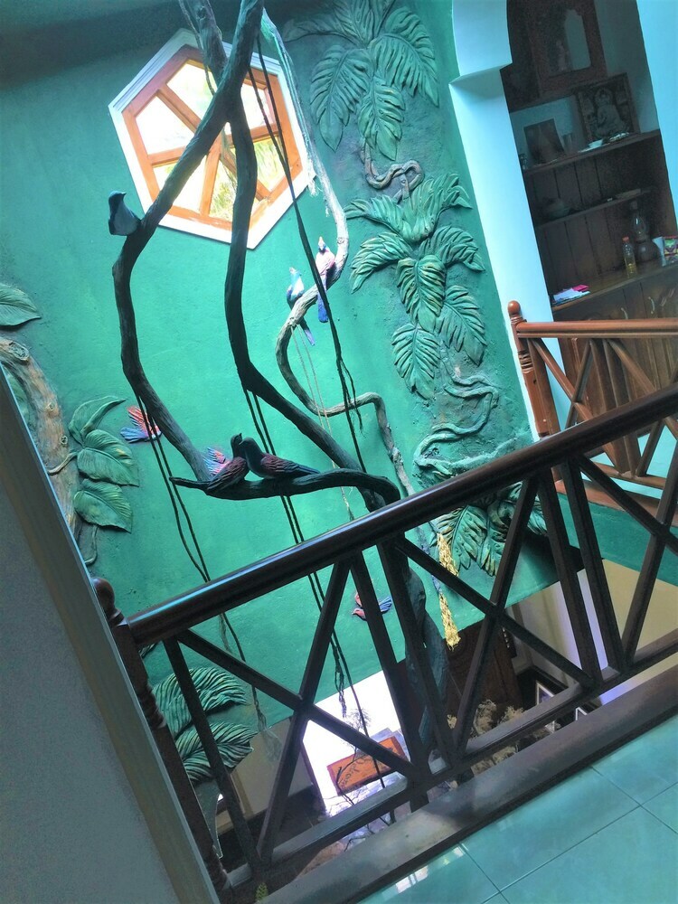 Villa Three Shades