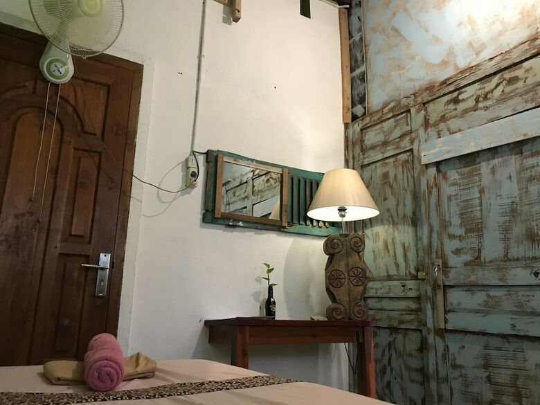 Hostal Arjuna Garden Homestay - Hostel