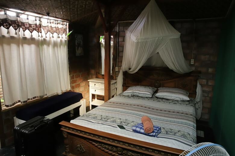 Hostal Arjuna Garden Homestay - Hostel