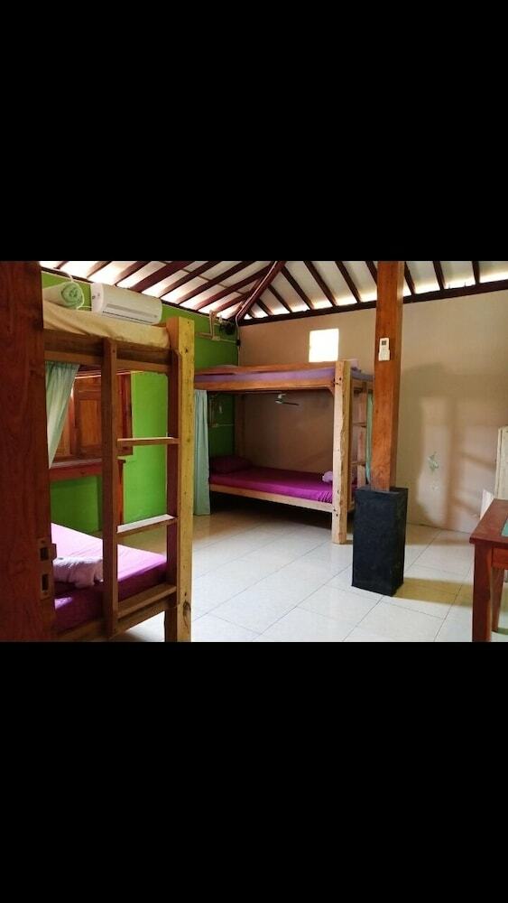 Hostal Arjuna Garden Homestay - Hostel