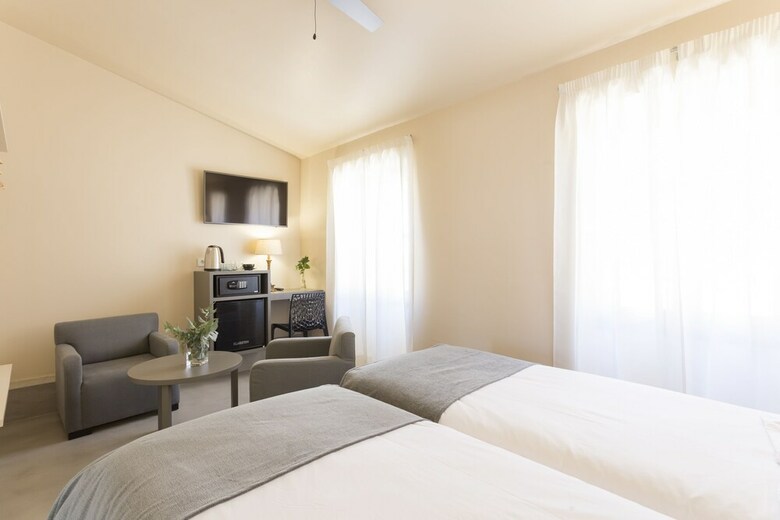 Hotel S�llerooms Guesthouse