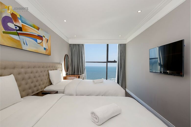Johnny's Luxury Apartments