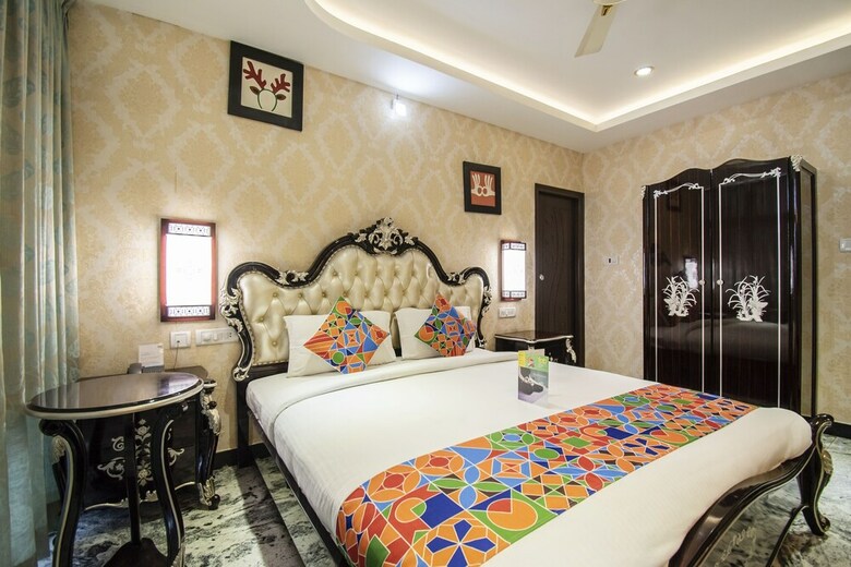 Fabhotel Nk Courtyard