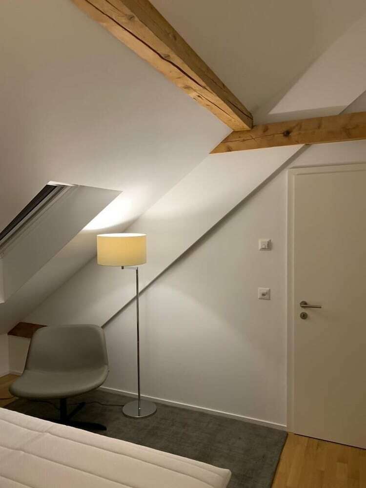 Apartamentos Zurich Furnished Homes