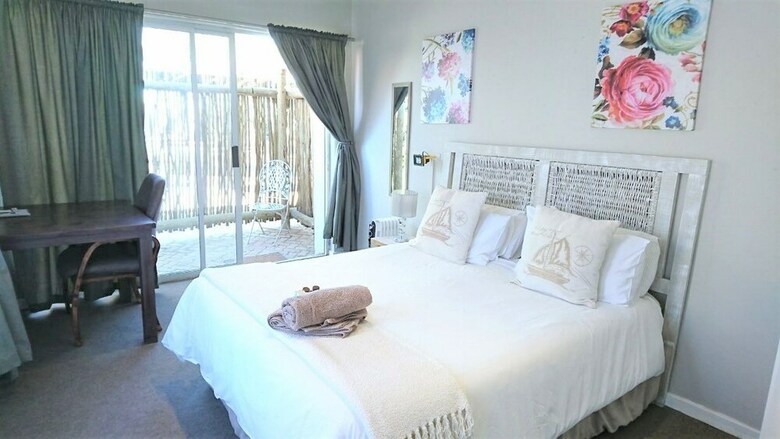 Hotel Indigo Moon Guesthouse