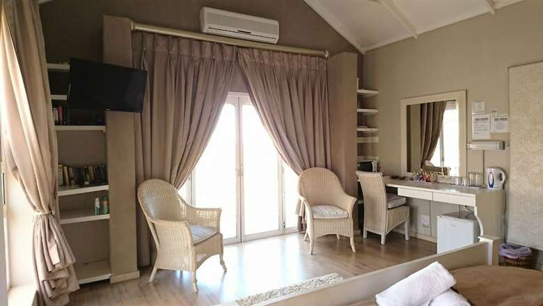 Hotel Indigo Moon Guesthouse