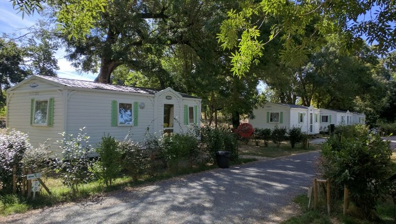 Camping La Cl� Des Champs