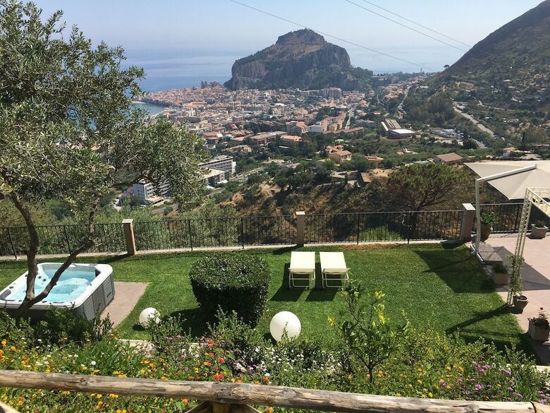 Villa Angela