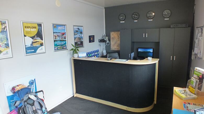 Hostal Bay Adventurer