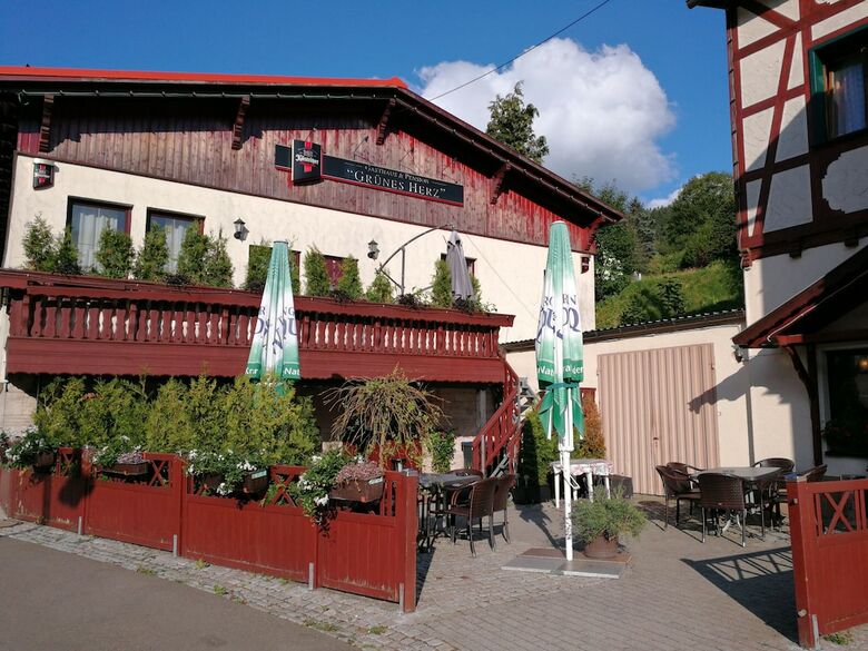 Hotel Gasthaus Und Pension Gr�nes Herz