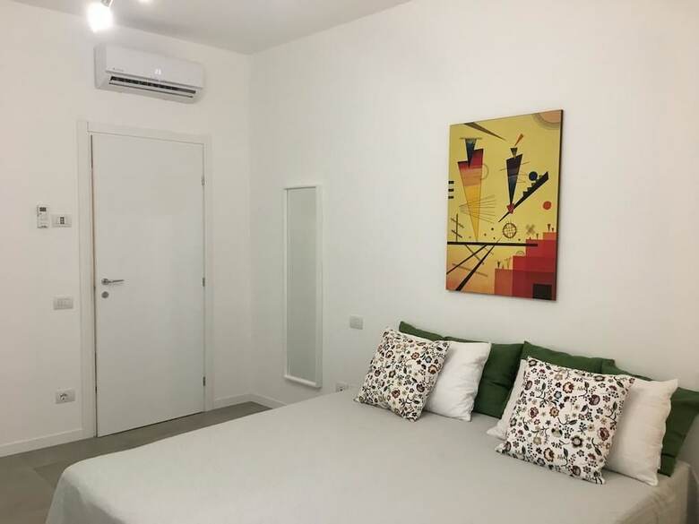 Bed & Breakfast Room Center Station 2