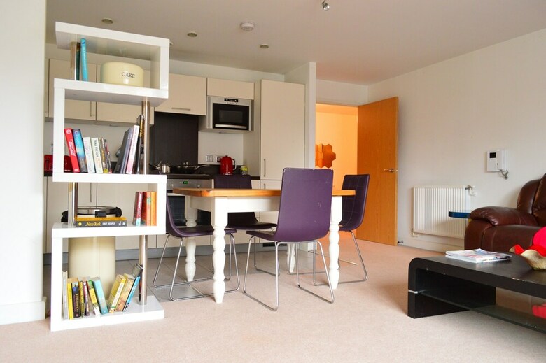 Modern 3 Bedroom Apartment On Dalston Square