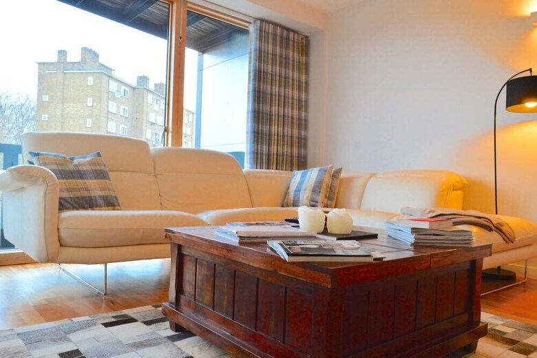 2 Bedroom Canal Apartment Close To Shoreditch