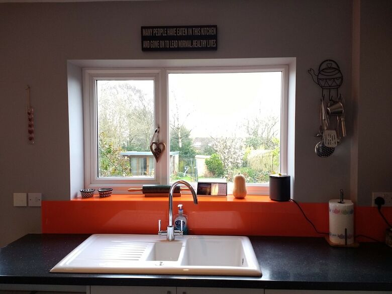 Three Bedroom Home With Garden In Brighton