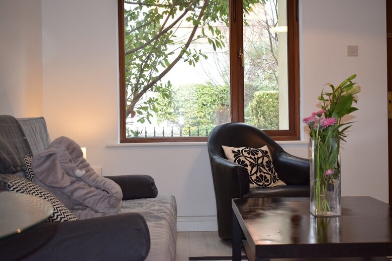 Apartamentos 1 Bedroom Flat 5 Minutes Away From Stephens Green